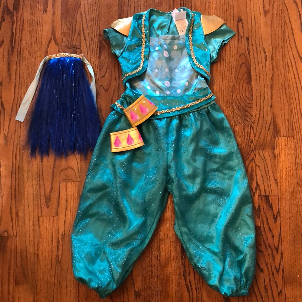 Halloween “Shine” costume by Rubie’s